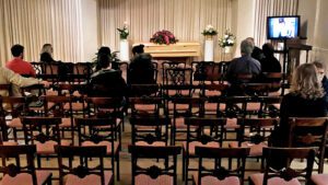 Cómo Crear una Ceremonia Funeraria que Celebre la Vida en Zaragoza